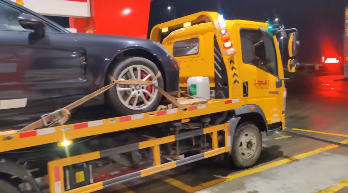 铜仁行车途中遇到突发状况该如何呼叫道路救援？